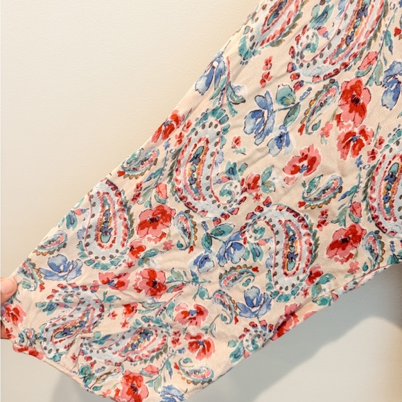 Red Dress Boutique Floral Paisley V-Neck Dress - Picture 6 of 6